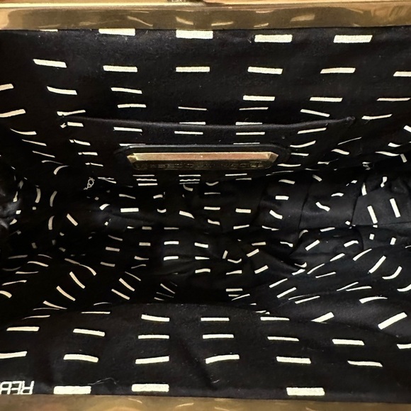 Rare Rebecca Minkoff Kiss Quilted Leather Clutch - Picture 6 of 7